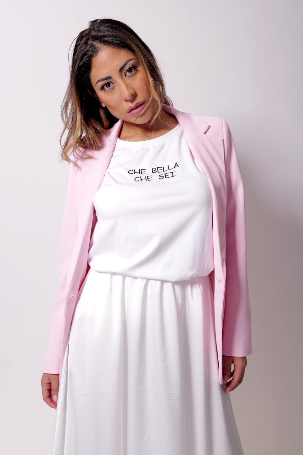 T-shirt con stampa bianca ottico