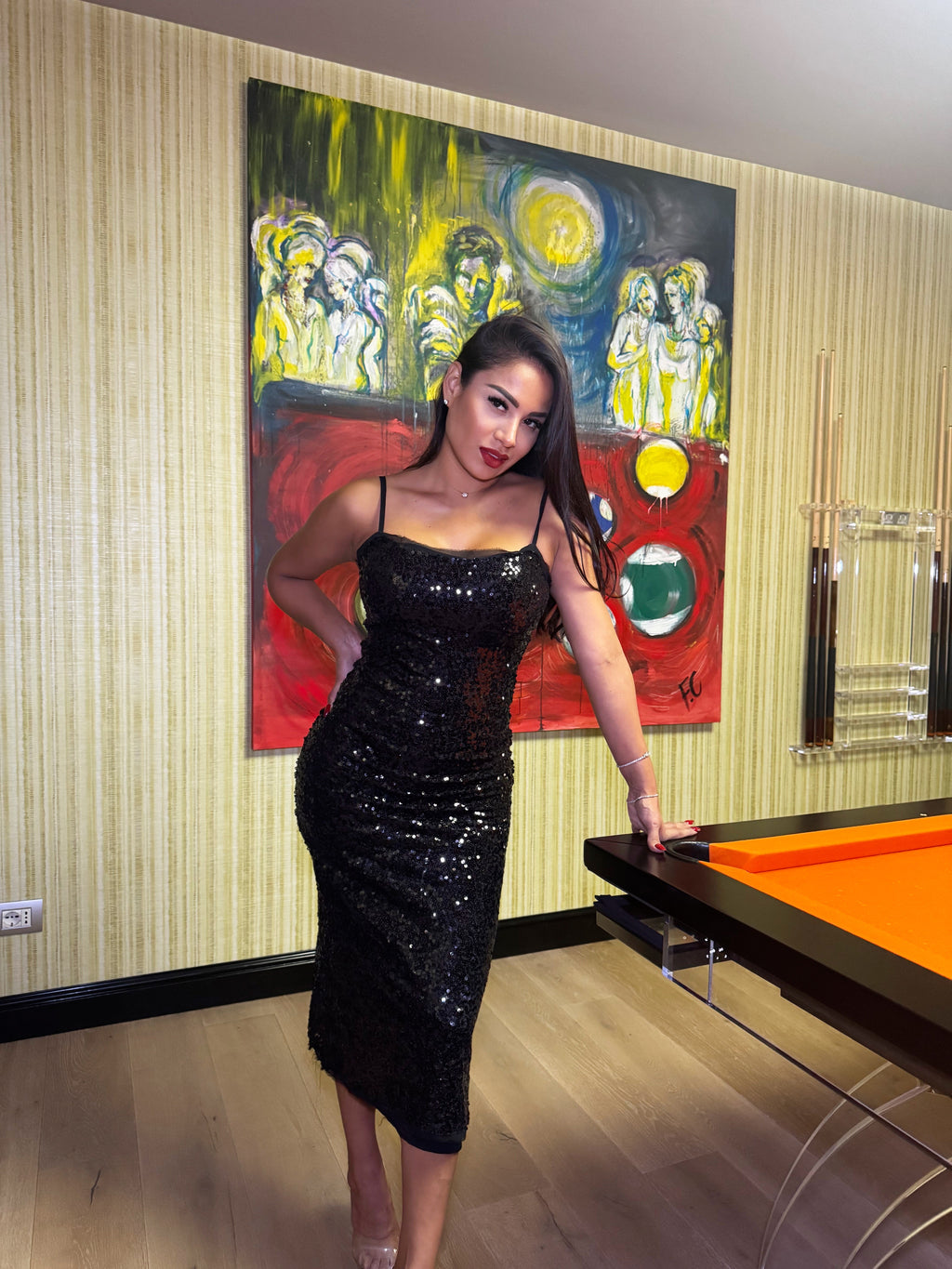 Vesito  lungo in paillettes ,scollo quadrato
