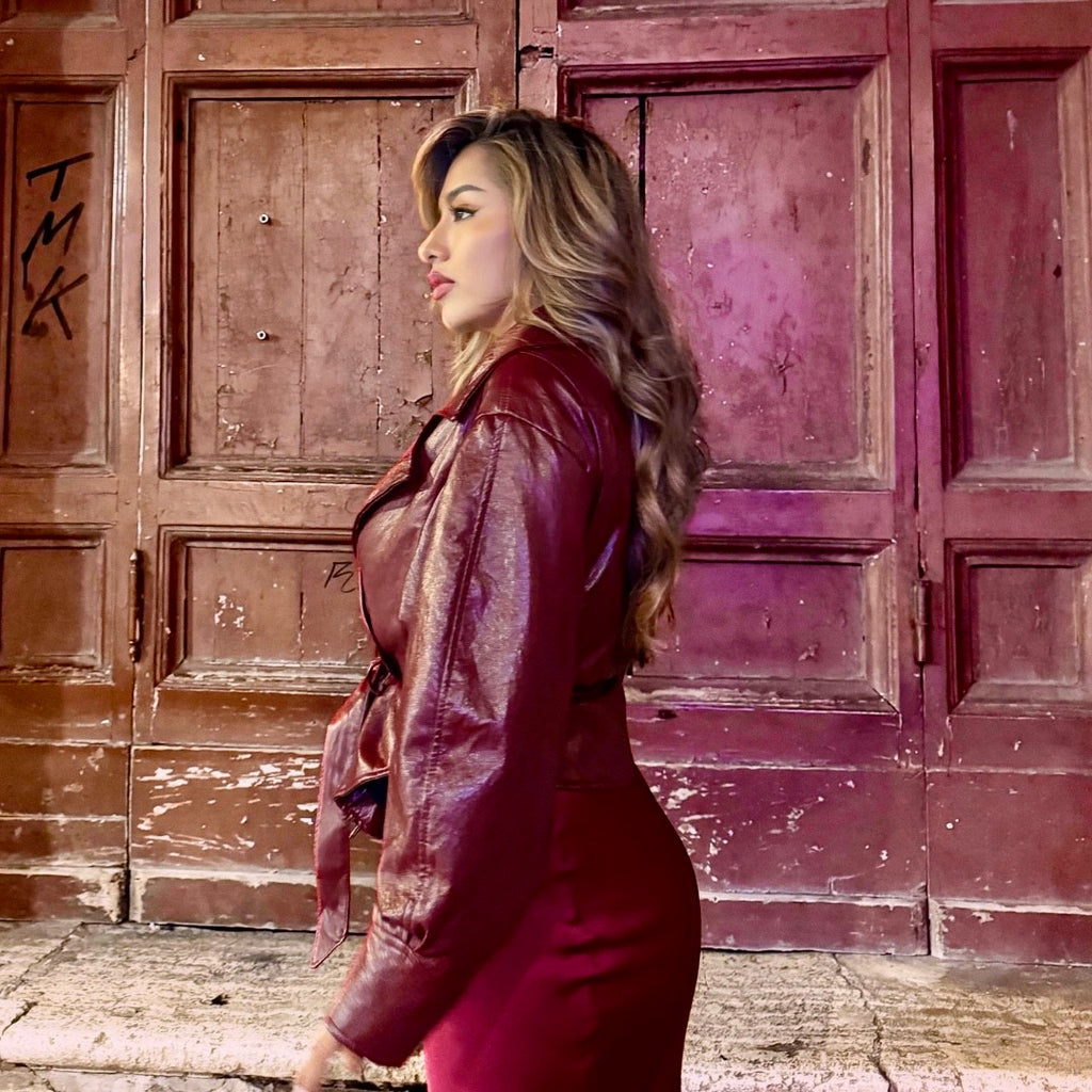 Giacca in Ecopelle Bordeaux Donna – Maniche Voluminose & Cintura in Vi