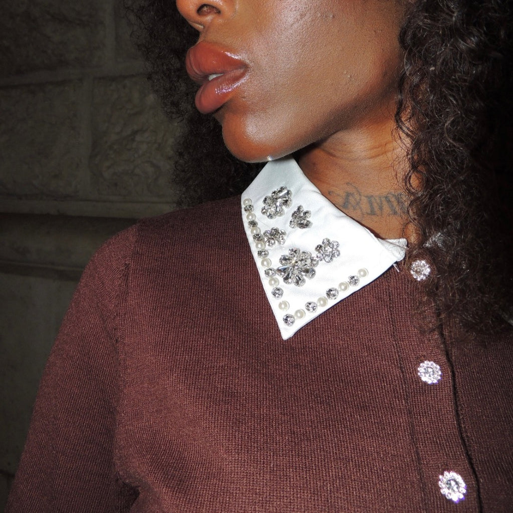 Cardigan con colletto con pietre