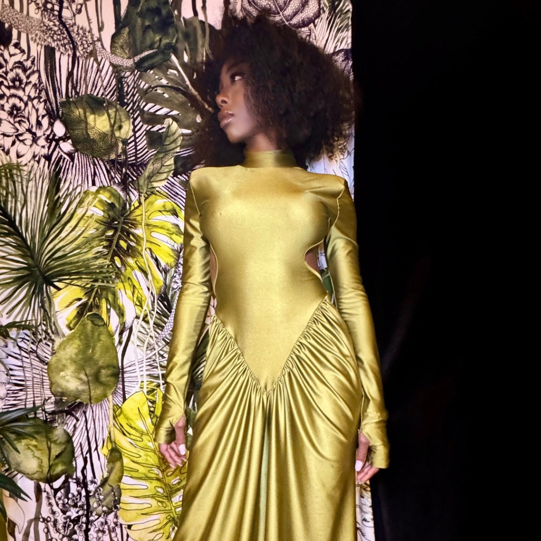 Elegante abito da donna lungo, con pieghe, in raso, linea ad A, schiena scoperta, abito da sera